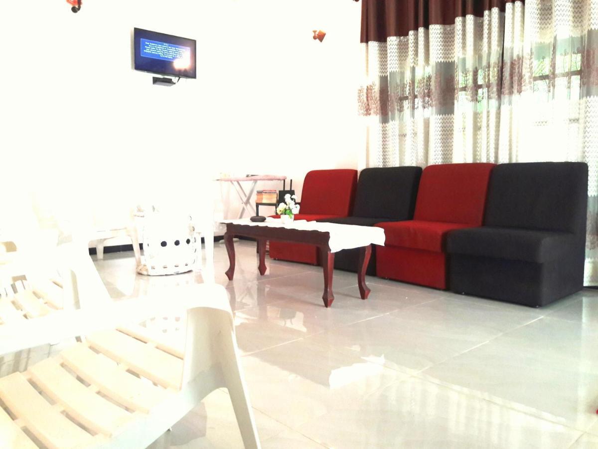 Mango Villa Хіккадува Екстер'єр фото