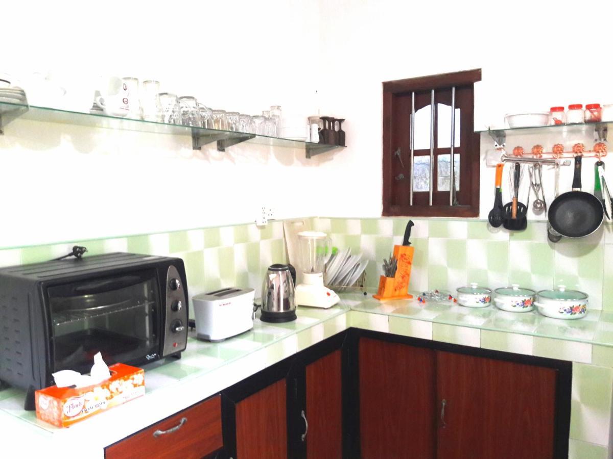 Mango Villa Хіккадува Екстер'єр фото