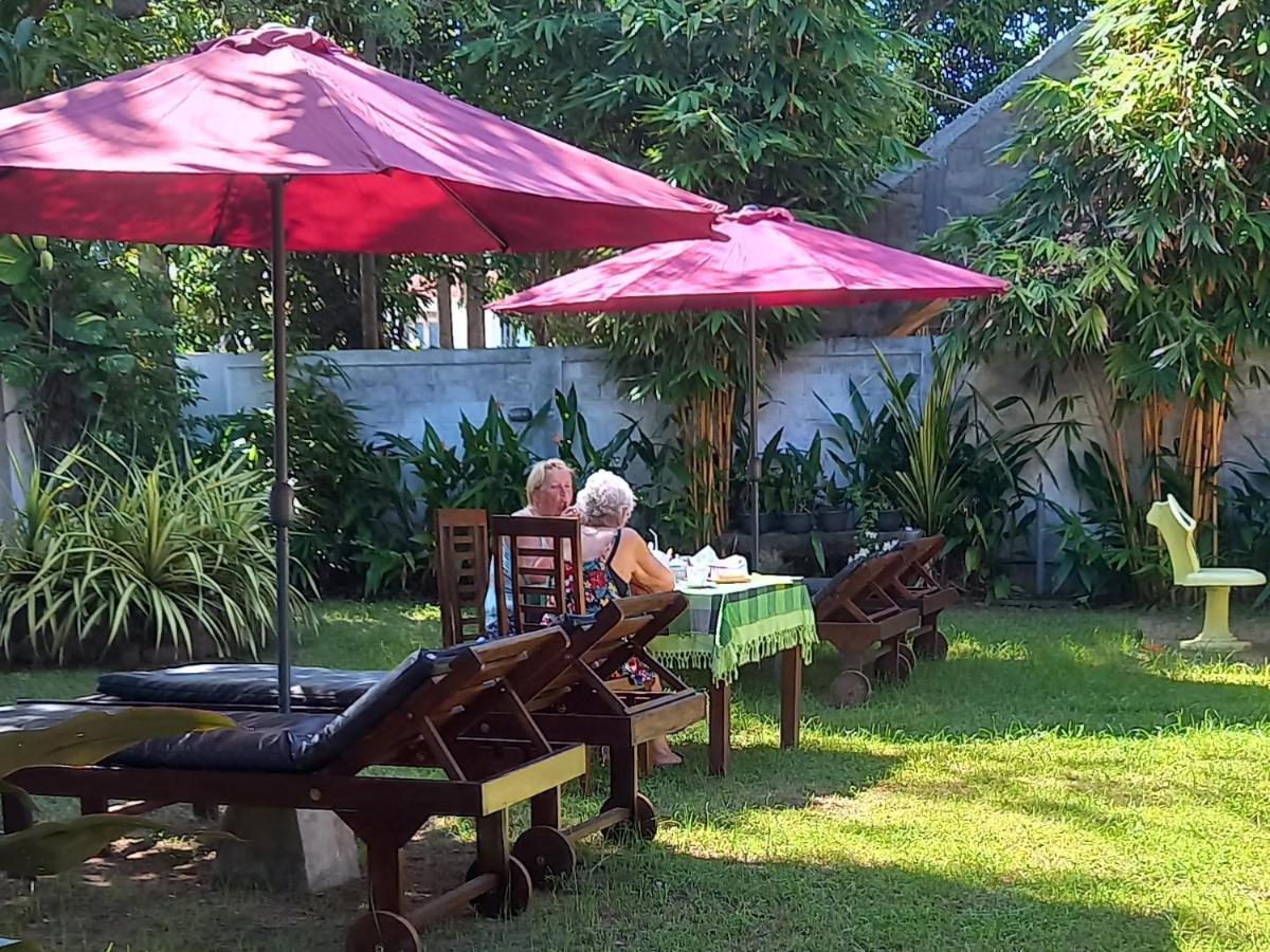 Mango Villa Хіккадува Екстер'єр фото