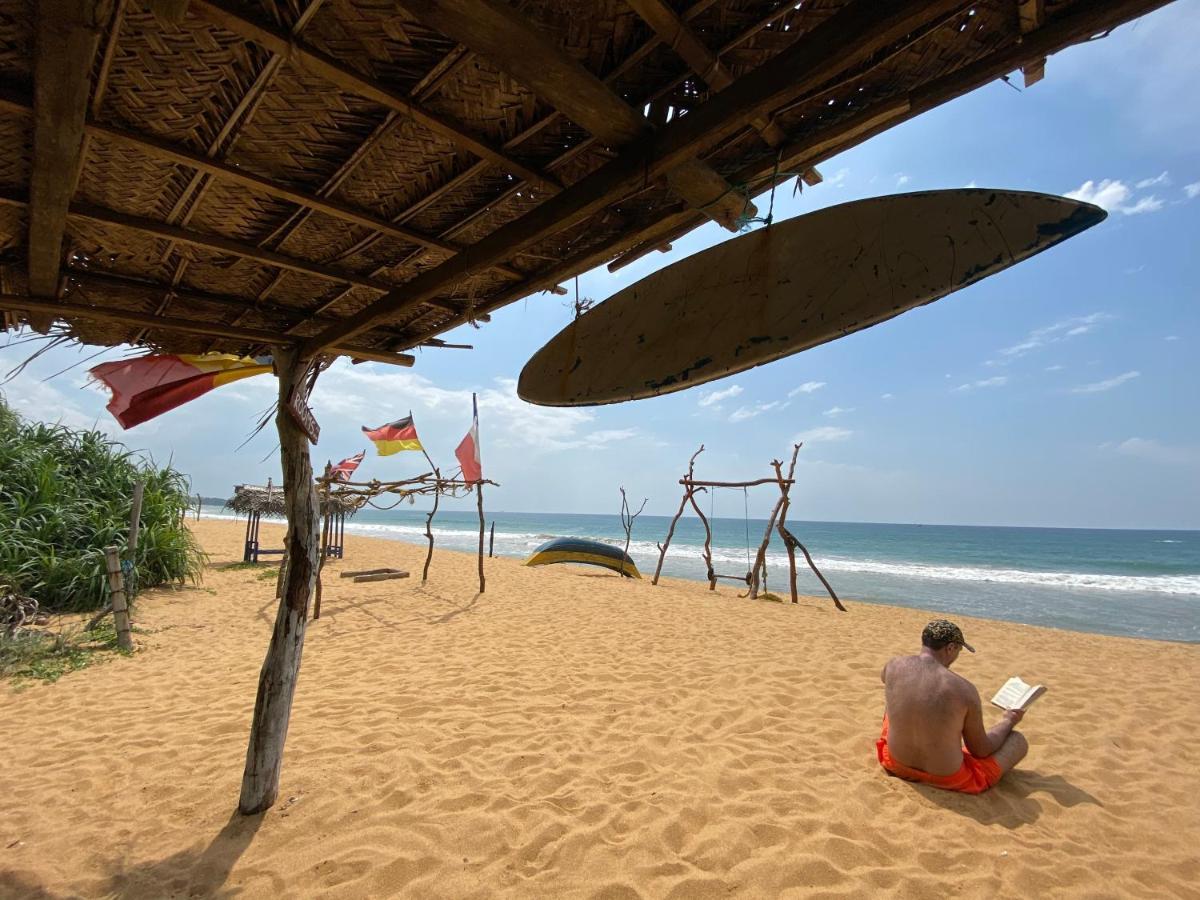 Mango Villa Хіккадува Екстер'єр фото